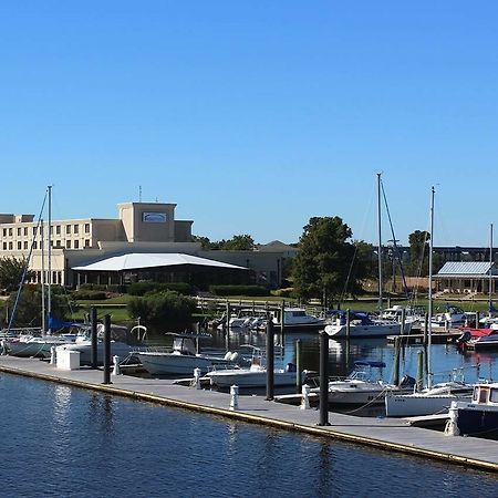 Bridgepointe Hotel & Marina New Bern Exterior foto